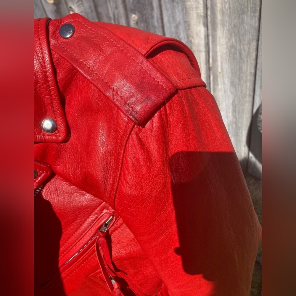 Women’s Red leather motorcycle jacket - Picture 6 of 6